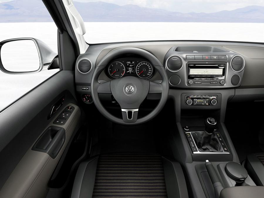  Volkswagen Amarok Double Cab Highline 2010 года  (фото 25 из 33)